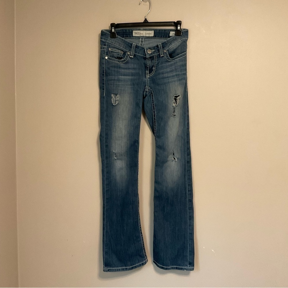 Bke Denim Londyn 26 X 31‎ 1/2 Distressed Bootcut Jeans